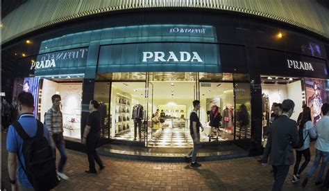 plaza 2000 prada